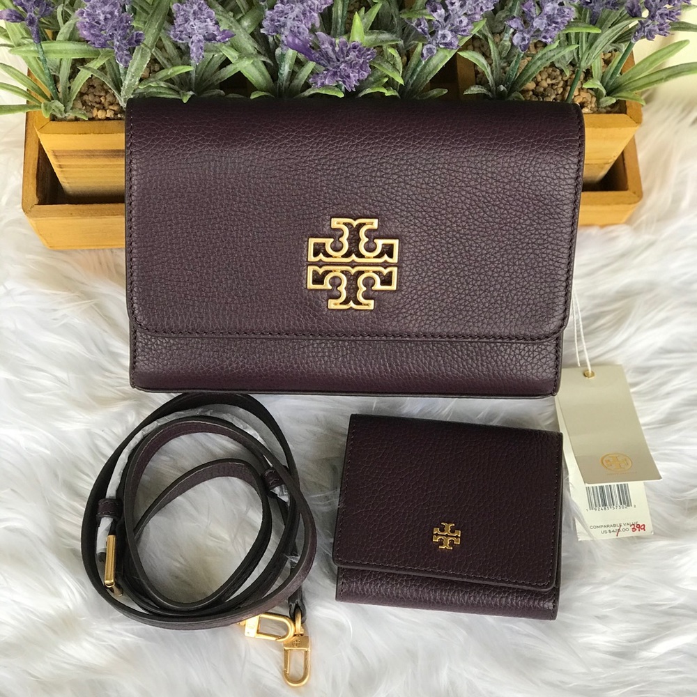 Tory burch clutch